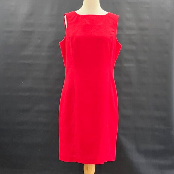 Laura Scott.  Fitted Red Damask Dress - Picture 2 of 8